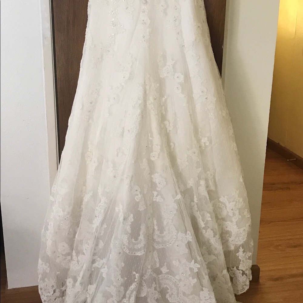 Casablanca wedding gown 1914 MAKE ANY OFFER - Picture 2 of 8